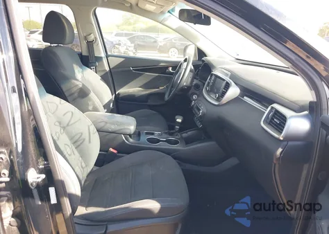 2020 Kia Sorento 2.4L Lx из США, поврежденный, VIN 5XYPG4A34LG682566